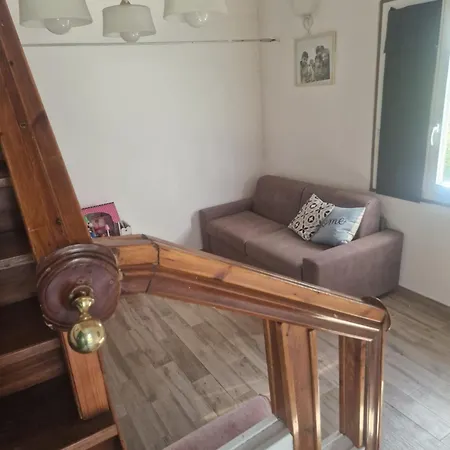 Franca Casa Immersa Nel Verde *