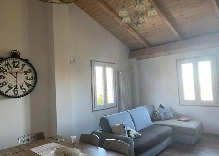 Dom wakacyjny Franca Casa Immersa Nel Verde