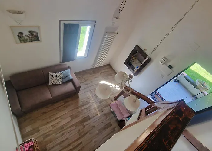 Dom wakacyjny Franca Casa Immersa Nel Verde